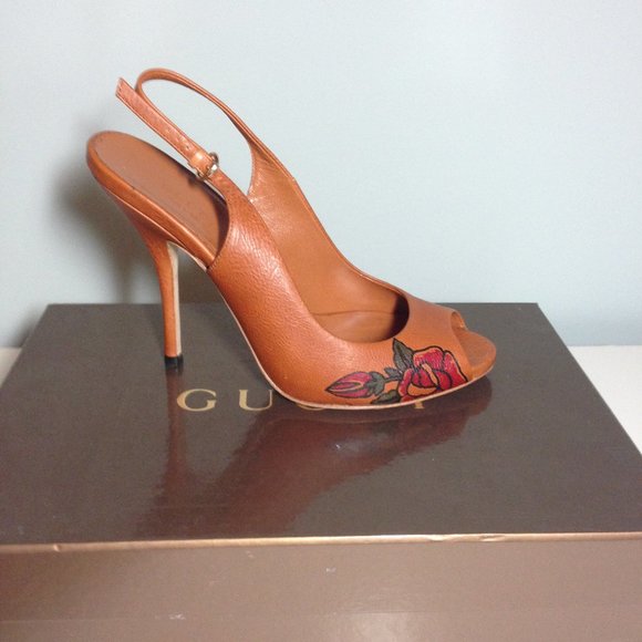 Authentic classic Gucci open-toe pump NEW Condition - Picture 1 of 6